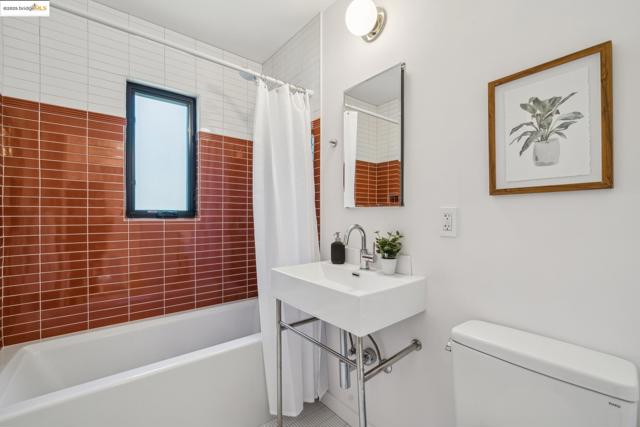 6212 Bernhard, Richmond CA: https://media.crmls.org/mediaz/eea4c39f-6e26-4a28-b25f-8d1595d7bba1.jpg