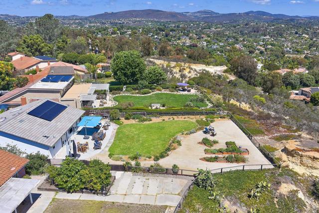 Detail Gallery Image 52 of 61 For 379 Trailview, Encinitas,  CA 92024 - 4 Beds | 2 Baths