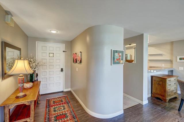 Detail Gallery Image 3 of 26 For 4018 Nobel Dr #301,  San Diego,  CA 92122 - 2 Beds | 2 Baths