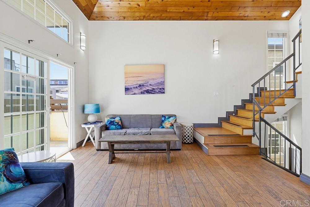 728 Jamaica Court - photo 7