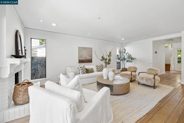 718 AUGUSTA DRIVE, Moraga CA: https://media.crmls.org/mediaz/eea73b62-9fd3-45b1-bdda-044deb4eacdf.jpg