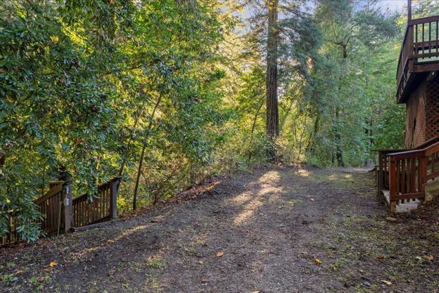 17710 Bear Creek Road, Boulder Creek CA: https://media.crmls.org/mediaz/eea742d5-bb70-4cf5-9671-ee342dd50a15.jpg