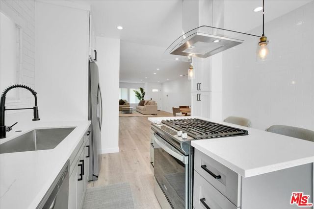 14642 Runnymede Street, Van Nuys CA: https://media.crmls.org/mediaz/eea792b4-e910-4485-9920-4b0bdc0795bf.jpg