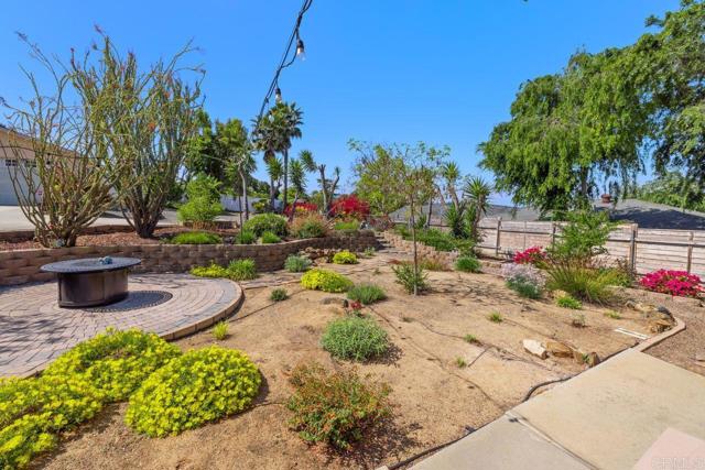 10171 Ramona Drive, Spring Valley CA: https://media.crmls.org/mediaz/eea9c33b-56af-46a8-a7e1-b43ca6ca0e9b.jpg