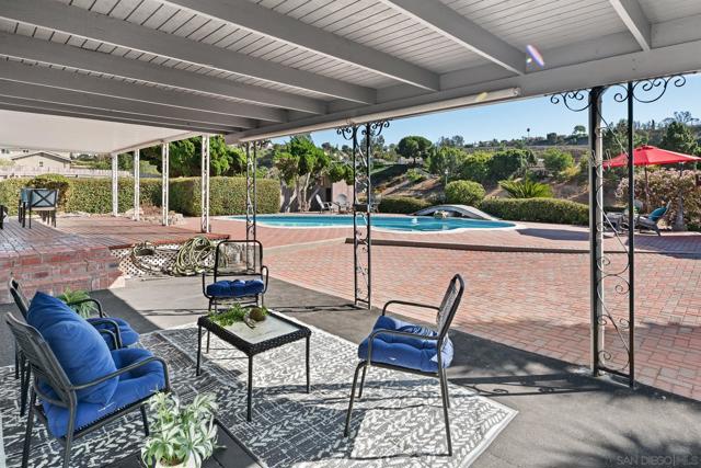 6815 Monte Verde, San Diego CA: https://media.crmls.org/mediaz/eea9eeed-c309-494d-8ec2-dbaae0e19887.jpg