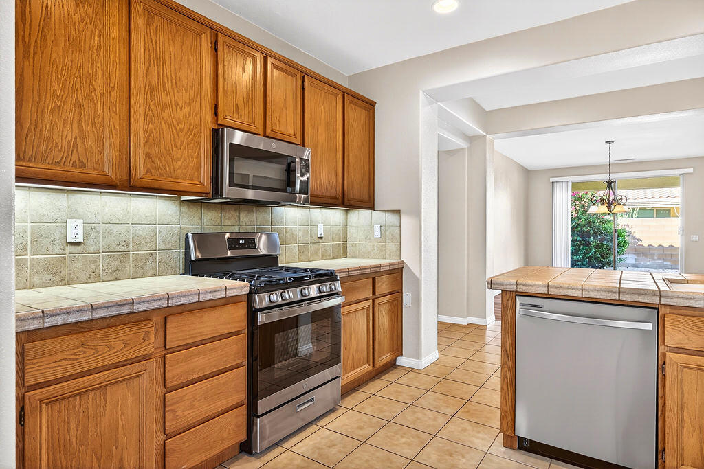 MLS #219149351DA image #5