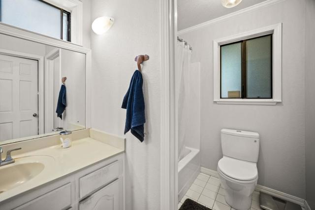 1051 Highlander Drive, Seaside CA: https://media.crmls.org/mediaz/eeaa3cda-8be2-442e-bbe9-bfa7d158177a.jpg