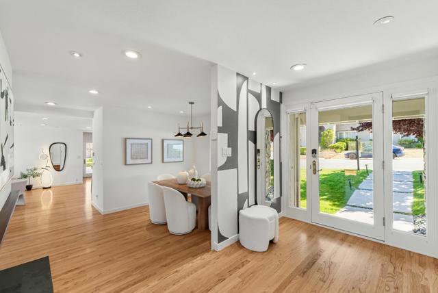 1405 Cedar Place, Los Altos CA: https://media.crmls.org/mediaz/eeaa67db-af1f-4f0d-8db7-6190cf9d076c.jpg