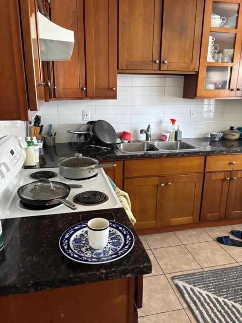 3203 Myles Court, San Jose CA: https://media.crmls.org/mediaz/eeab1625-decd-45bc-a95a-3365cf073467.jpg