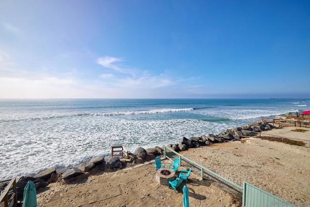 1123 25 S Pacific Street, Oceanside CA: https://media.crmls.org/mediaz/eeab6d06-5e3e-4677-a89b-34c92a10d521.jpg