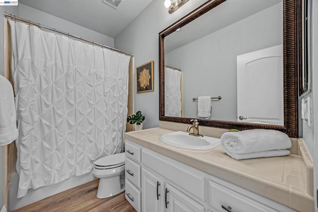 2170 Santa Croce Dr, Livermore CA: https://media.crmls.org/mediaz/eeac13bc-be8c-4ece-8a79-7c5c1cb1c2ec.jpg