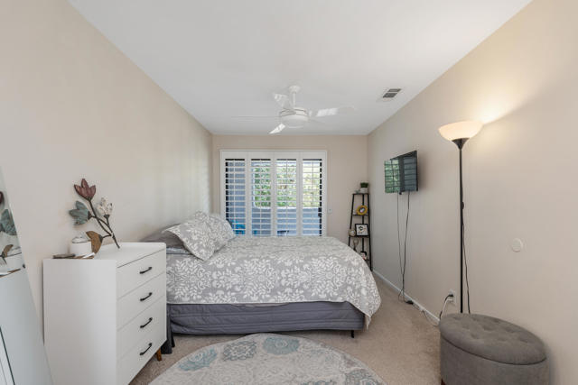 34324 Laura Way, Rancho Mirage CA: https://media.crmls.org/mediaz/eeac18e8-d42c-491c-a55b-2e1251085791.jpg