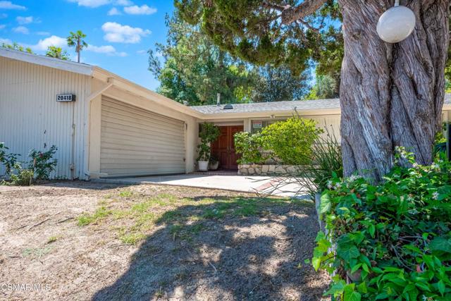 20418 Miranda Street, Woodland Hills CA: https://media.crmls.org/mediaz/eeacabce-dc08-4617-b136-3a295cef88be.jpg