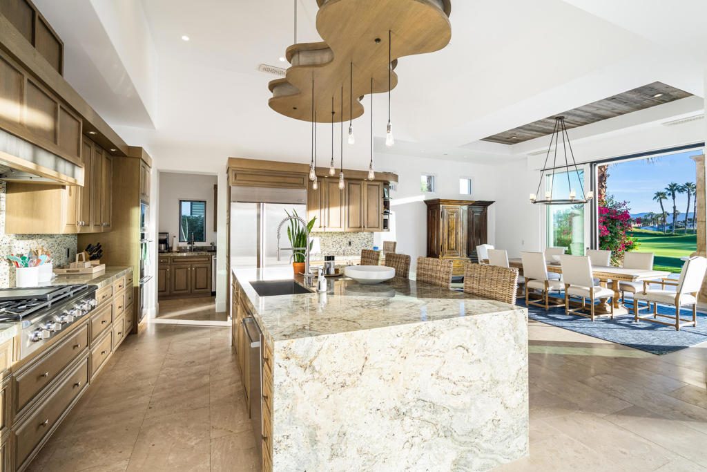 Eead5557 9d2d 4ce5 9f14 Ee7dcbd9240d