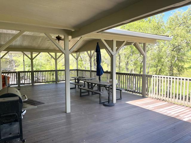 3570 Stagecoach Road, Copperopolis CA: https://media.crmls.org/mediaz/eeae0dfd-514d-4a49-814d-4340b05ae42d.jpg