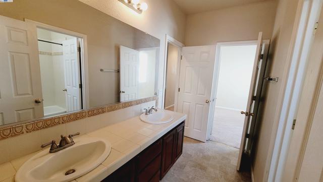 Image 30 of 39 For 4008 Madison Pointe Way