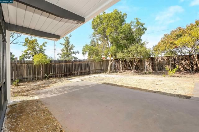 197 Carolos Drive, Pacheco CA: https://media.crmls.org/mediaz/eeae600b-7460-44fc-a193-caa3fc9824e2.jpg