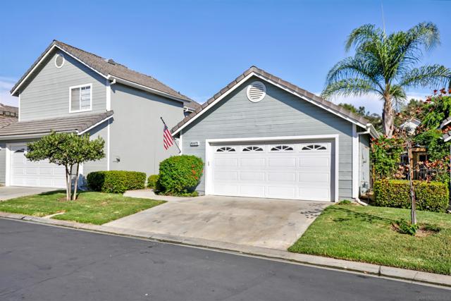 10366 Rancho Carmel Dr, San Diego CA: https://media.crmls.org/mediaz/eeae7d2c-ae14-465f-a09d-fc529a0468e6.jpg