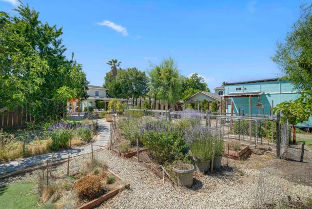 2238 Lincoln Street, East Palo Alto CA: https://media.crmls.org/mediaz/eeae7f93-9c64-4732-aa08-b62fcc511c02.jpg