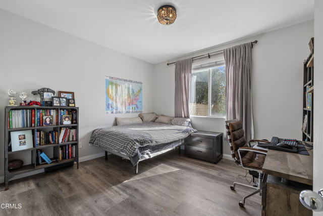 2012 Keltic Lodge Drive, Oxnard CA: https://media.crmls.org/mediaz/eeaf03be-e4d9-4542-afb6-855f06591601.jpg