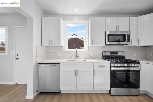 2224 107th Ave., Oakland CA: https://media.crmls.org/mediaz/eeaf60a0-b785-402d-9e67-5e510016d880.jpg