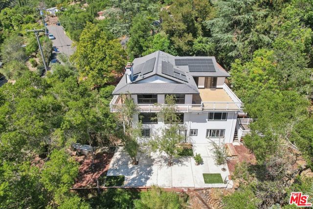 26 Ardor Drive, Orinda CA: https://media.crmls.org/mediaz/eeb0486a-9524-4a55-b2ee-c637dce1b953.jpg