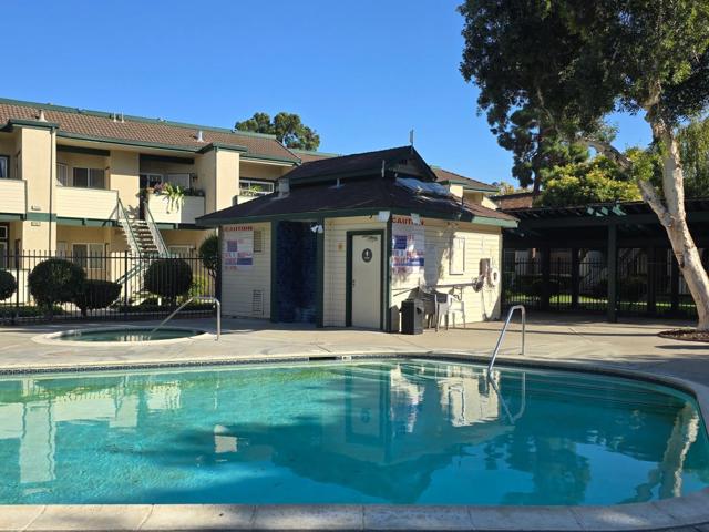 3064 FLINT Street, Union City CA: https://media.crmls.org/mediaz/eeb081dc-ac65-43aa-b989-52c1181c60c3.jpg