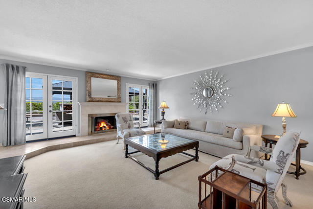 13101 Thomasville Court, Moorpark CA: https://media.crmls.org/mediaz/eeb08d5d-2f7c-4ebb-8fd0-845fbb6dcb8b.jpg