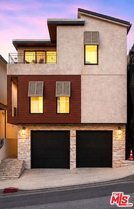 221 36th Street, Manhattan Beach, California 90266, 3 Bedrooms Bedrooms, 0 ,2 BathroomsBathrooms,Residential,For Sale,36th,0,26836511