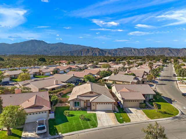 49771 Lincoln Drive, Indio CA: https://media.crmls.org/mediaz/eeb269e4-e154-4a56-b663-927c38e51fe6.jpg