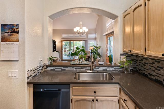 Detail Gallery Image 25 of 56 For 3732 via Cabrillo, Oceanside,  CA 92056 - 3 Beds | 3 Baths