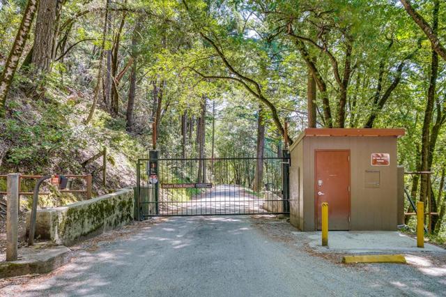 12338 First Fork Road, Los Gatos CA: https://media.crmls.org/mediaz/eeb33742-64e0-4b70-8aed-17f84c6c2e7f.jpg