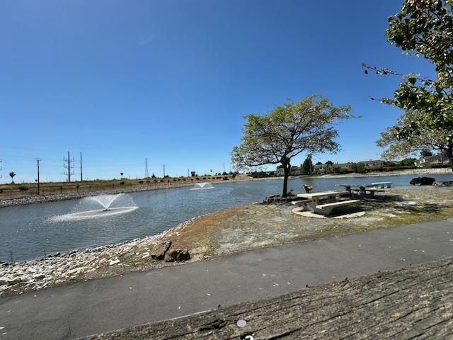 291 Klamath Road, Milpitas CA: https://media.crmls.org/mediaz/eeb3daef-9636-4e85-9c18-f68075ed6b35.jpg