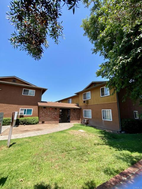 390 N 1st Street, El Cajon CA: https://media.crmls.org/mediaz/eeb3e55e-8564-4fe0-9978-3ac972471a30.jpg