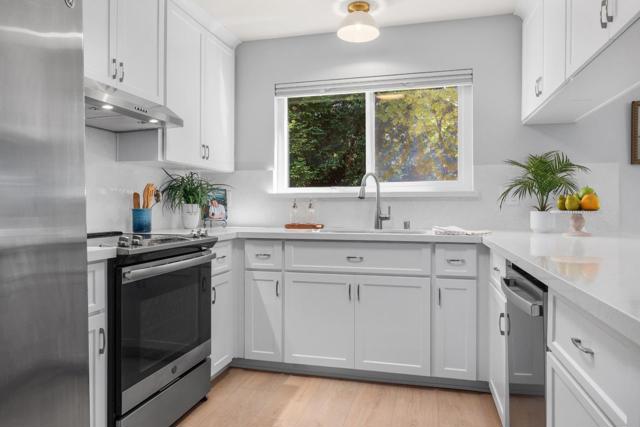 6321 Imperial Court, Aptos CA: https://media.crmls.org/mediaz/eeb431a8-ab8c-4c73-93a1-1fe2781222b1.jpg