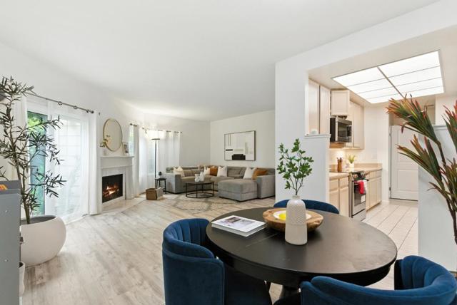 914 Shoreline Drive, San Mateo CA: https://media.crmls.org/mediaz/eeb4ff23-9288-42af-8d70-84013d9b72d5.jpg