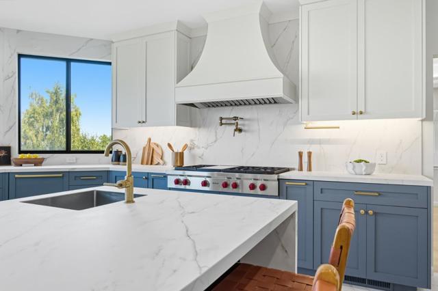 1 Lewis Ranch Road, San Carlos CA: https://media.crmls.org/mediaz/eeb62098-7b54-4e41-8c37-4430d5735e51.jpg