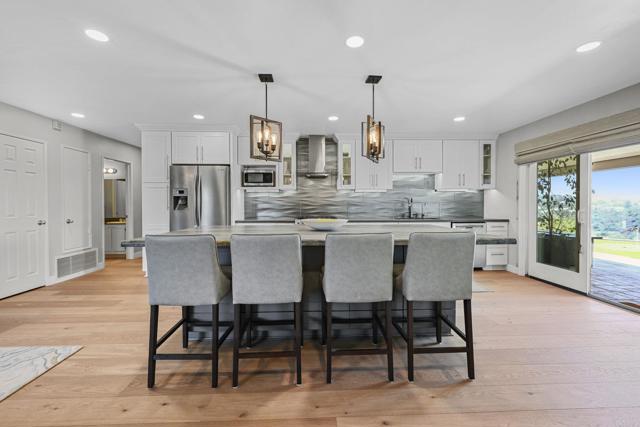 Detail Gallery Image 8 of 32 For 15735 Camino Codorniz, Rancho Bernardo (San Diego),  CA 92127 - 4 Beds | 2 Baths