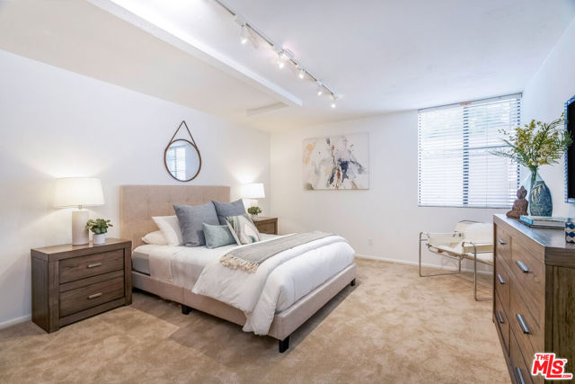 1119 23rd Street, Santa Monica CA: https://media.crmls.org/mediaz/eeb73999-23f0-4db3-8141-bb20ebc08e44.jpg