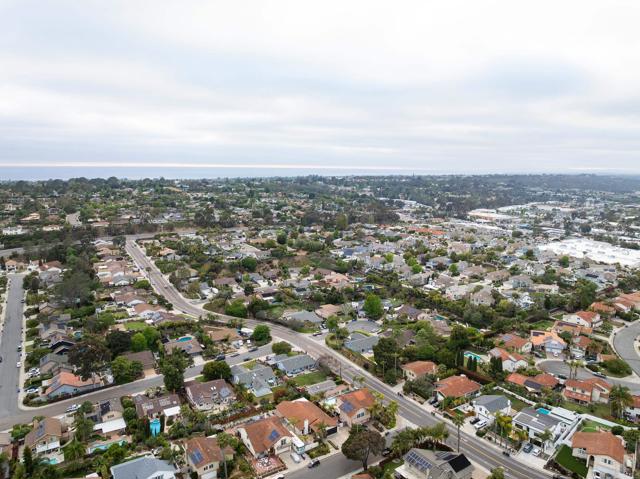 Detail Gallery Image 37 of 39 For 324 Avenida De Las Rosas, Encinitas,  CA 92024 - 4 Beds | 2/1 Baths