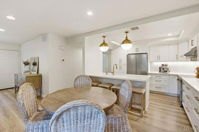 Detail Gallery Image 11 of 41 For 11870 Caminito Ronaldo #139,  San Diego,  CA 92128 - 3 Beds | 2 Baths