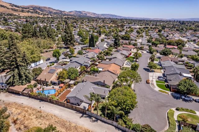 3166 Balmoral Drive, San Jose CA: https://media.crmls.org/mediaz/eeb96d1b-ac4d-47ab-b0f8-bdf4f2ed7f32.jpg