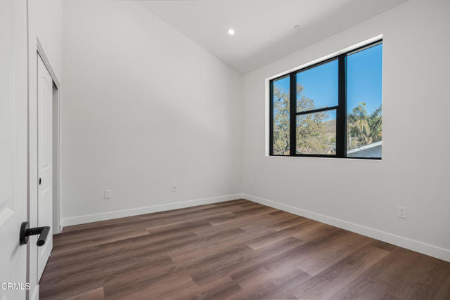 Detail Gallery Image 20 of 32 For 136 N Oakview Dr #101,  Thousand Oaks,  CA 91362 - 2 Beds | 2/1 Baths