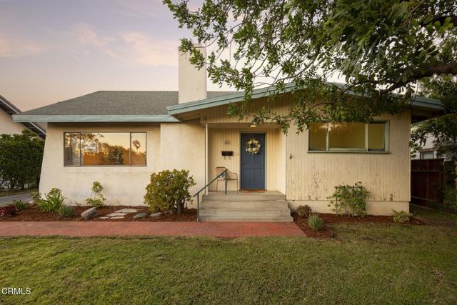 Detail Gallery Image 2 of 31 For 1995 Paloma St, Pasadena,  CA 91104 - 3 Beds | 2 Baths