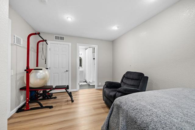 Detail Gallery Image 8 of 18 For 3140 Midway Dr #A107,  San Diego,  CA 92110 - 1 Beds | 1 Baths