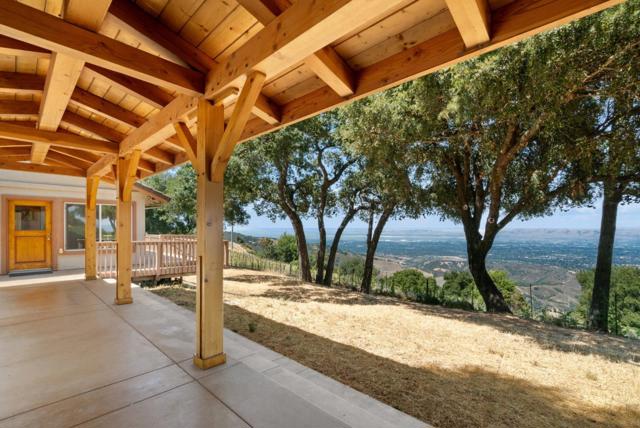 15060 Montebello Road, Cupertino CA: https://media.crmls.org/mediaz/eebbd9c6-f4d4-4915-a161-caa7981b346e.jpg