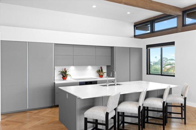 Detail Gallery Image 11 of 28 For 2677 State St #301,  Carlsbad,  CA 92008 - 2 Beds | 2/1 Baths