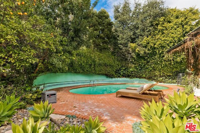 2147 Coldwater Canyon Drive, Beverly Hills, California 90210, 3 Bedrooms Bedrooms, ,4 BathroomsBathrooms,Single Family Residence,For Sale,Coldwater Canyon,24370775