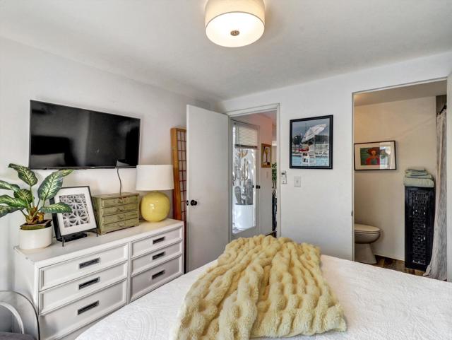 7 Ocotillo Lane, Palm Desert CA: https://media.crmls.org/mediaz/eebccc84-ac26-44ab-9f74-a8e9af980c45.jpg