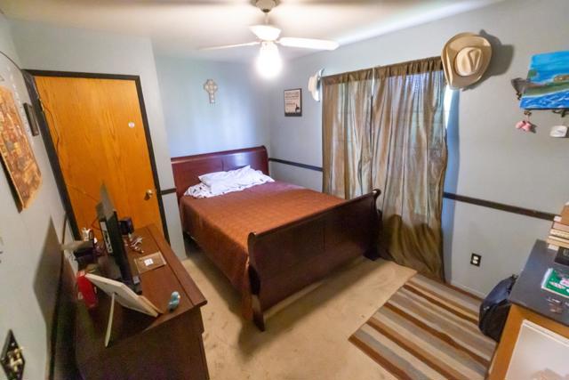 10475 Mission Avenue, Le Grand CA: https://media.crmls.org/mediaz/eebeb084-9817-4660-b884-5fd221c85fc8.jpg